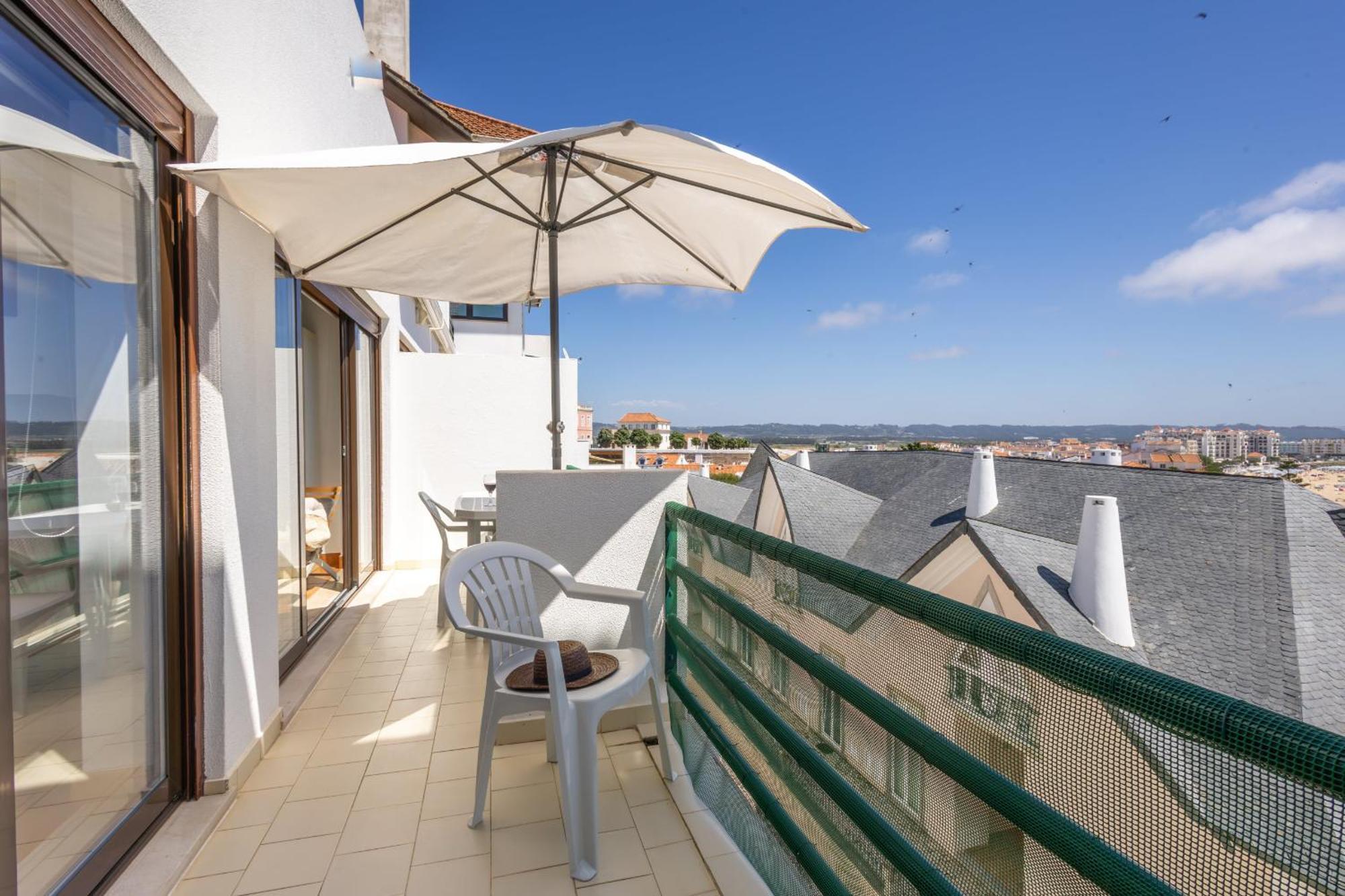 Concha Mar Com Vista Sobre A Baia Appartement São Martinho do Porto Buitenkant foto